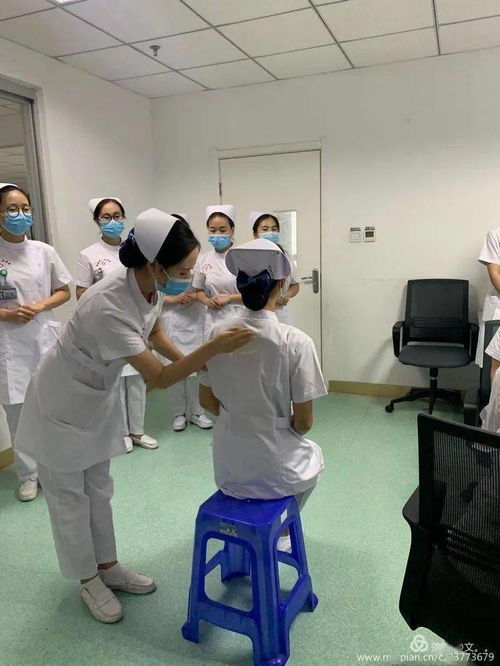 创新护理查房模式 提高优质护理服务